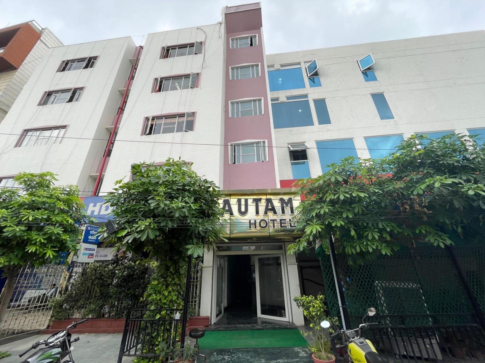 Gautam Hotel Varanasi Exterior foto